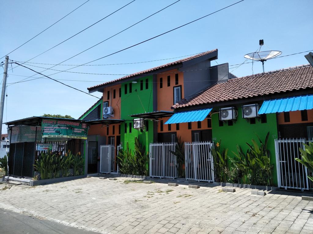 Titan'S Greenhouse Banyuwangi  Zewnętrze zdjęcie